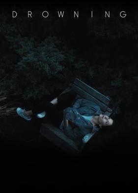 Утопающая (2019)