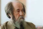 Сайрус Наурасе снимет фильм о Солженицыне Сайрус Наурасе снимет фильм о Солженицыне